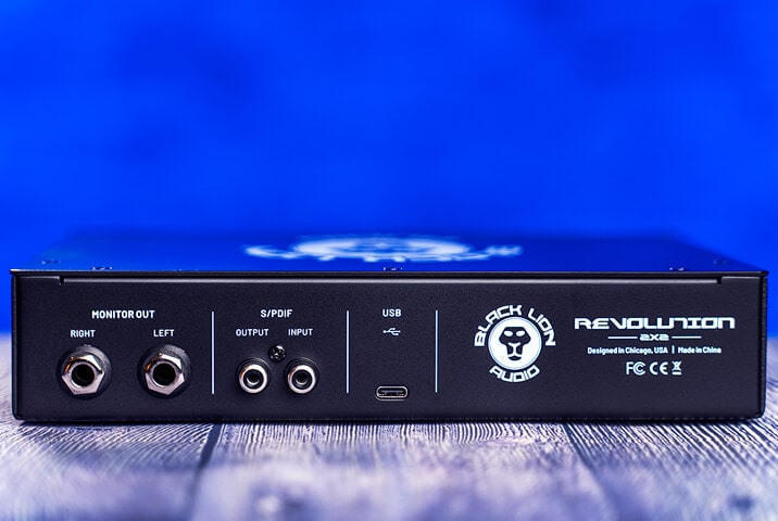 Black Lion Audio Revolution 2x2 rear panel