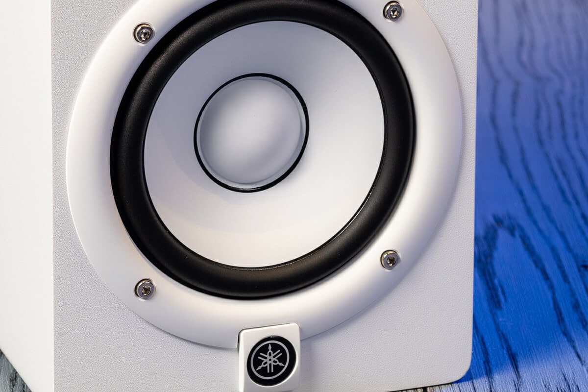 Yamaha HS5 woofer