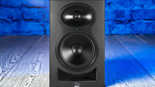 testing Kali Audio LP-6 studio monitors