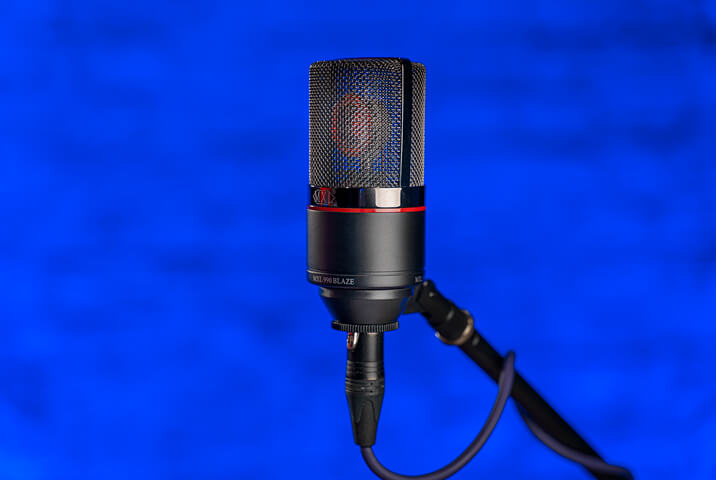 MXL 990 with microphone stand