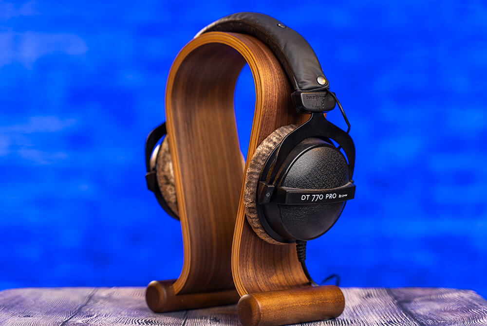 testing Beyerdynamic DT 770 Pro studio headphones