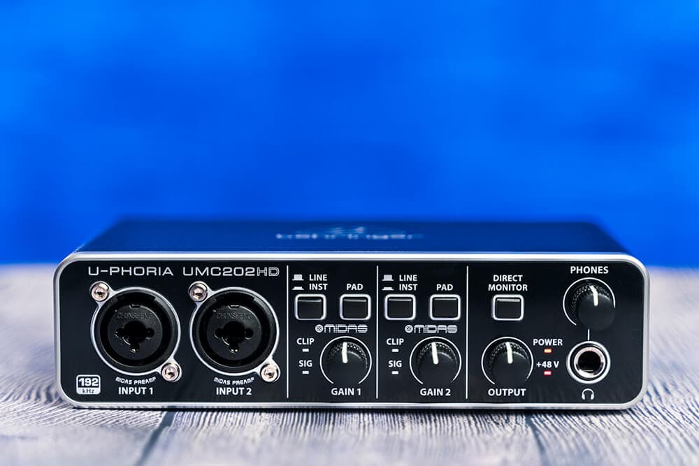 Behringer UMC202HD audio interface (front panel)