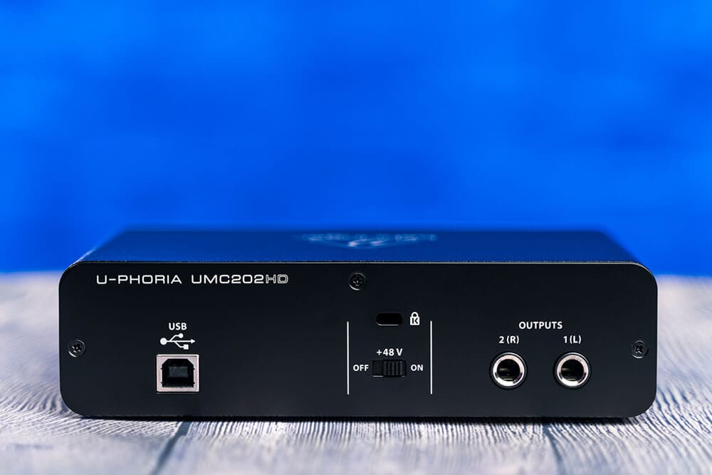 Behringer UMC202HD audio interface (rear panel)