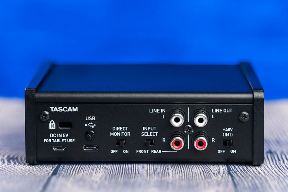 Tascam US-1x2HR audio interface (rear panel)