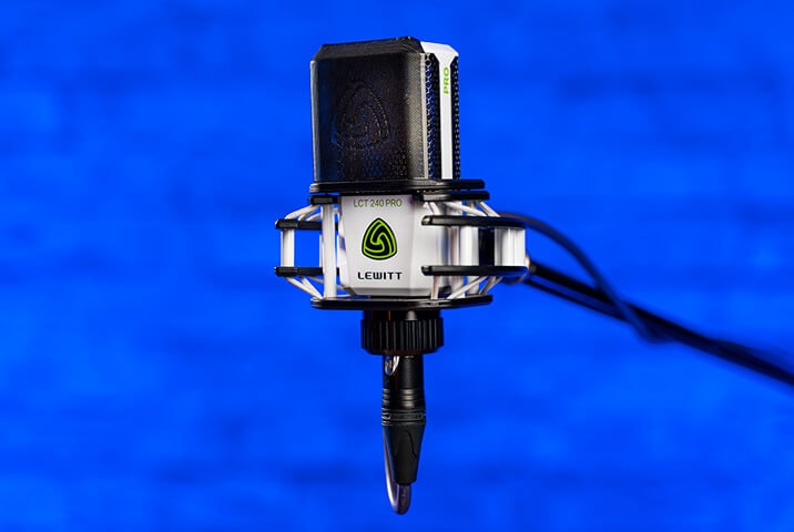 Lewitt LCT 240 Pro with microphone stand