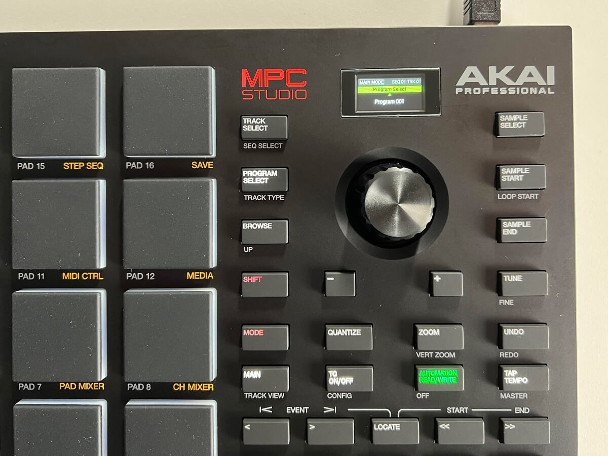 Akai MPC Studio buttons and controls