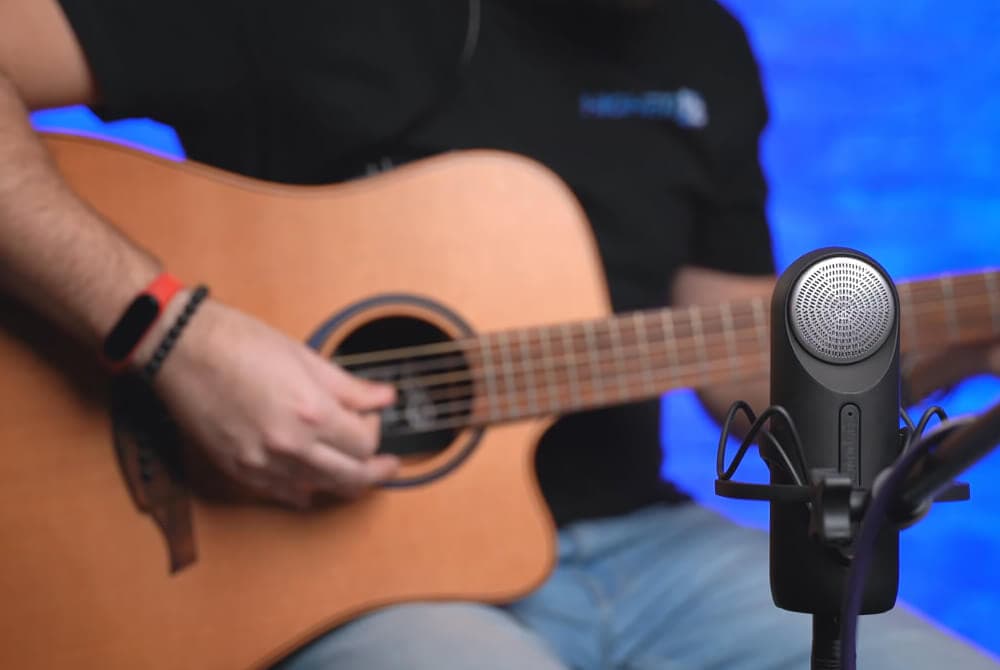 recording acoustic guitar - mic position