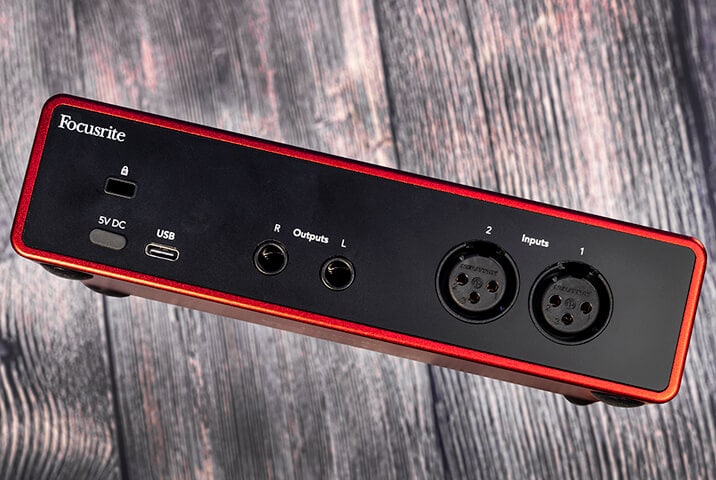 Scarlett 2i2 4th Gen rear panel