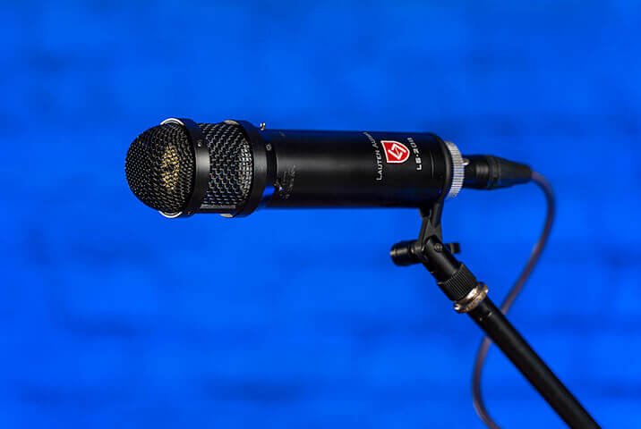 Lauten Audio LS-208 on microphone stand