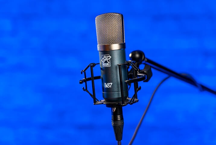 Roswell Mini K87 on a microphone stand