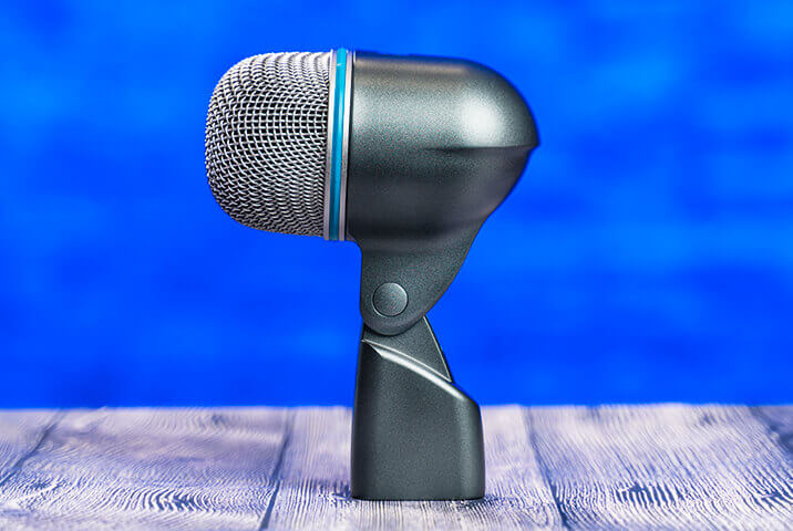 Shure Beta 52A microphone side view