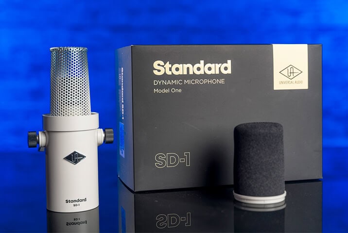 SD-1 microphone with a windscreen detached