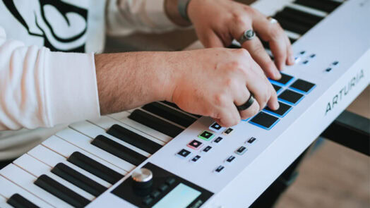 Arturia KeyLab Essential 88 Mk3