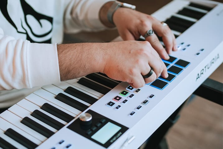 Arturia KeyLab Essential 88 Mk3