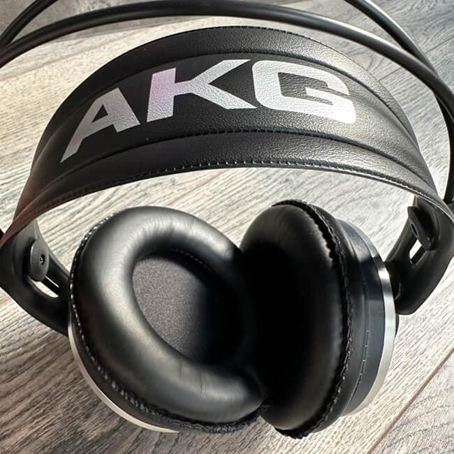 AKG K271 Mk2 top view